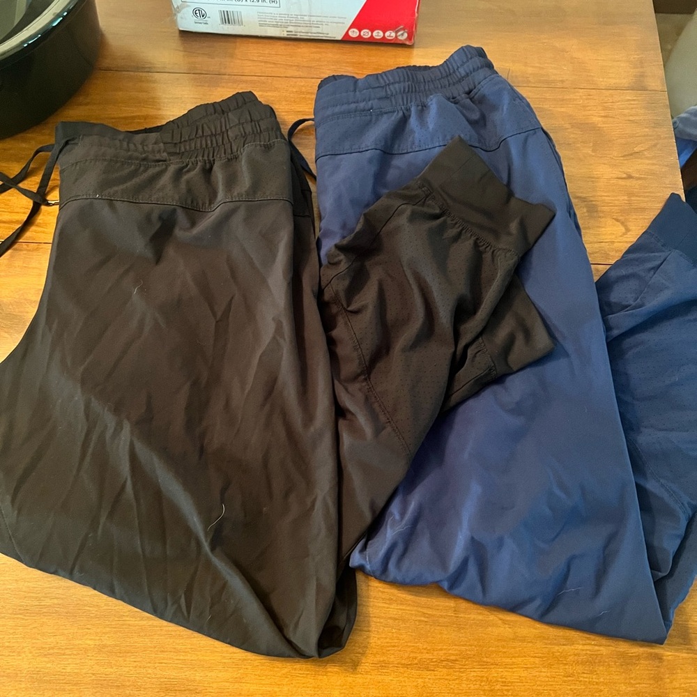 Set of two Barco One scrub joggers